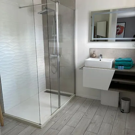 Californie Avec Piscine Pres Du Circuit Des 24h *